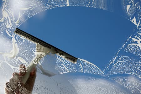 Window cleaning exterior